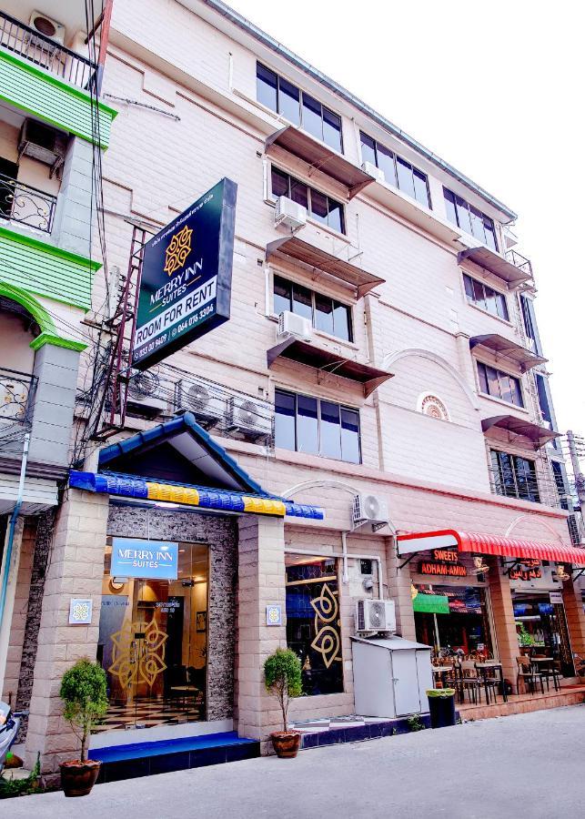 Merry Inn Suites Pattaya Esterno foto